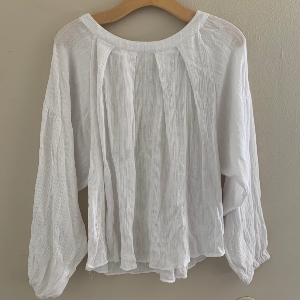 Universal Thread White Blouse